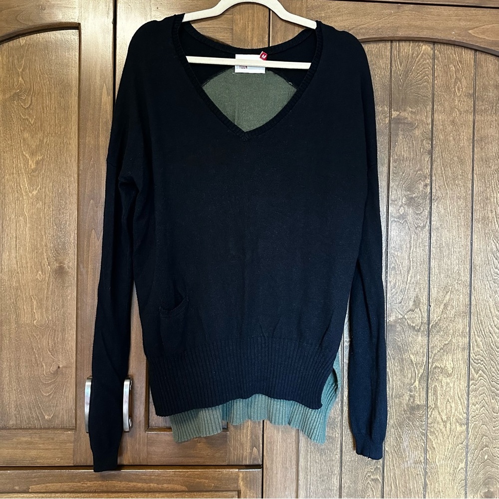 Yoon color block high low v neck tunic sweater